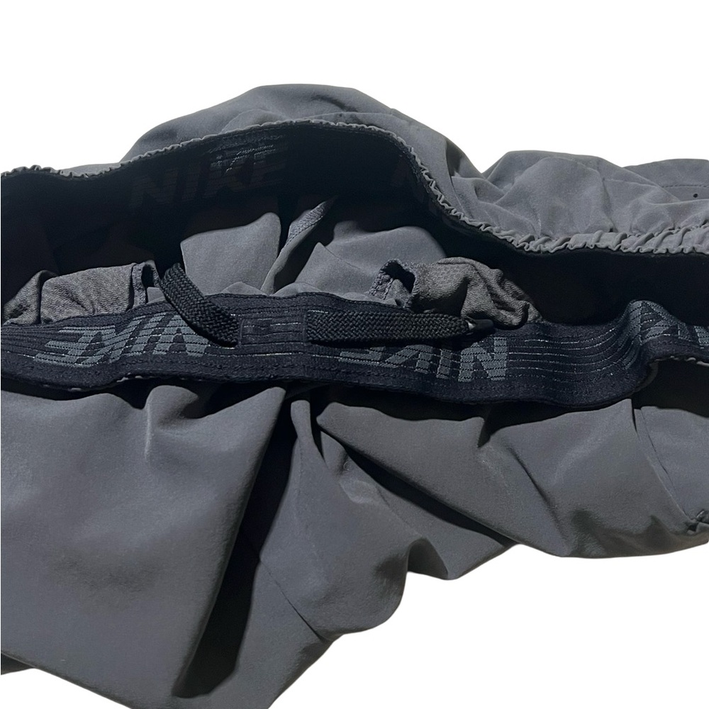 Nike Men Shorts Size Large - Picture 6 of 8